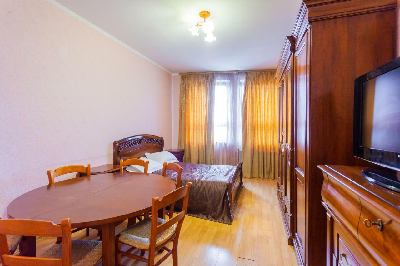 Partner Guest House Shota Rustaveli Kiev Esterno foto