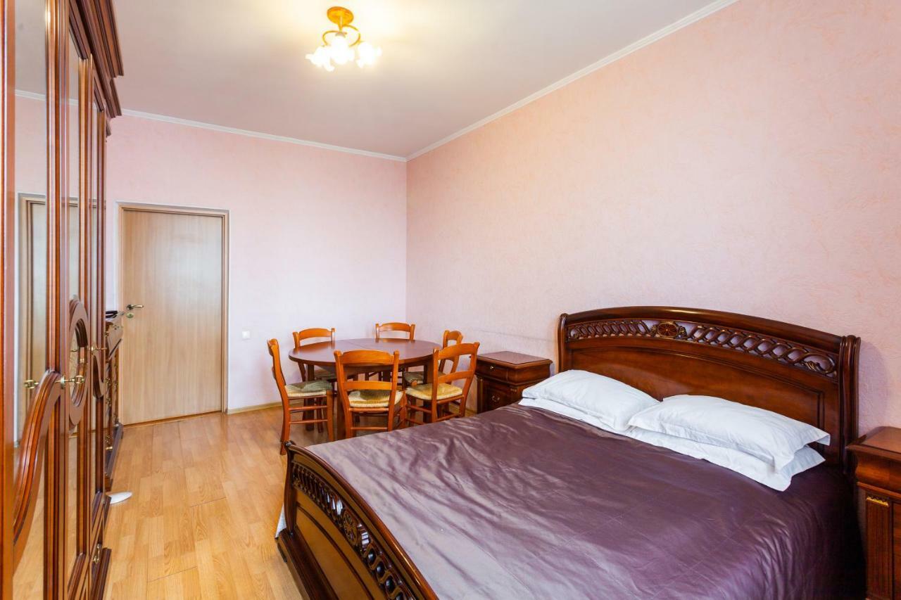 Partner Guest House Shota Rustaveli Kiev Esterno foto